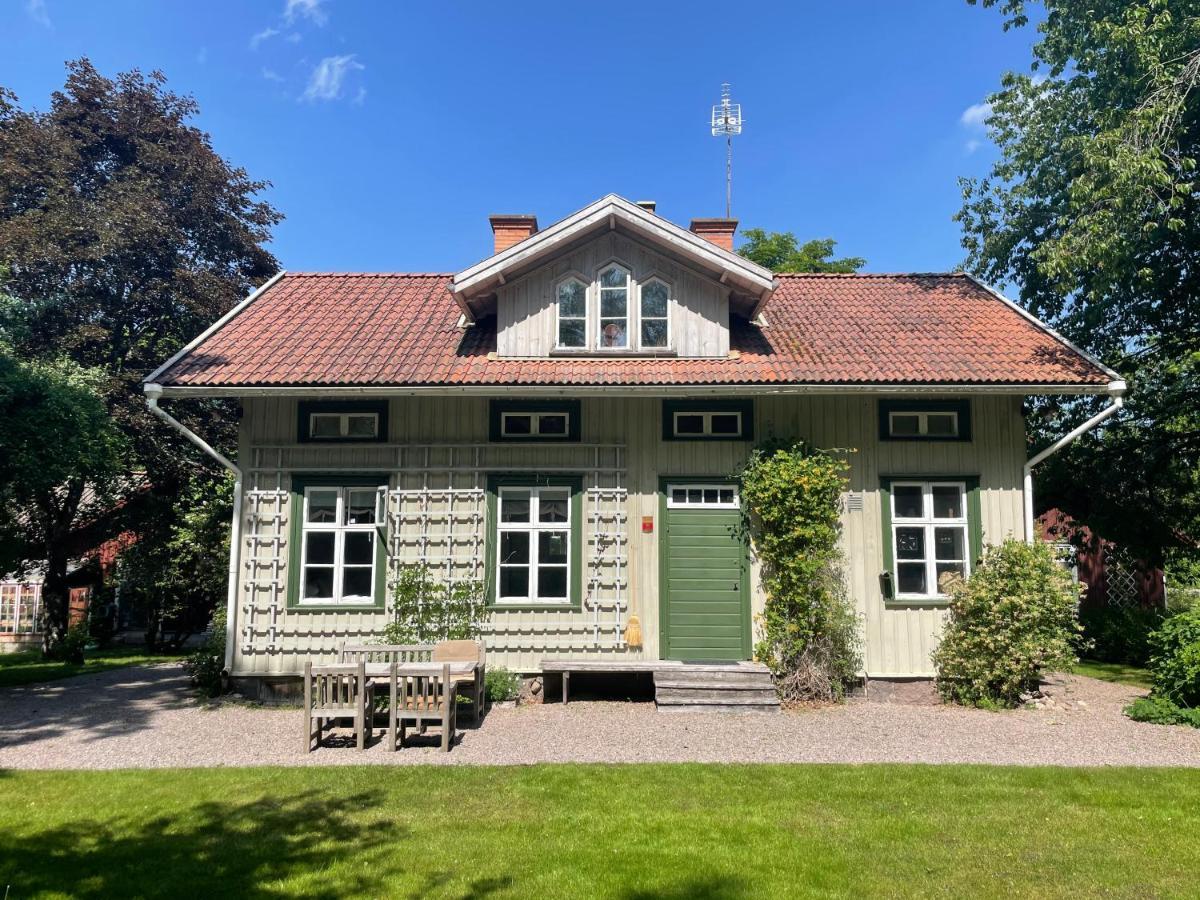 Aeppelgarden Bed & Breakfast Mariestad Exterior foto