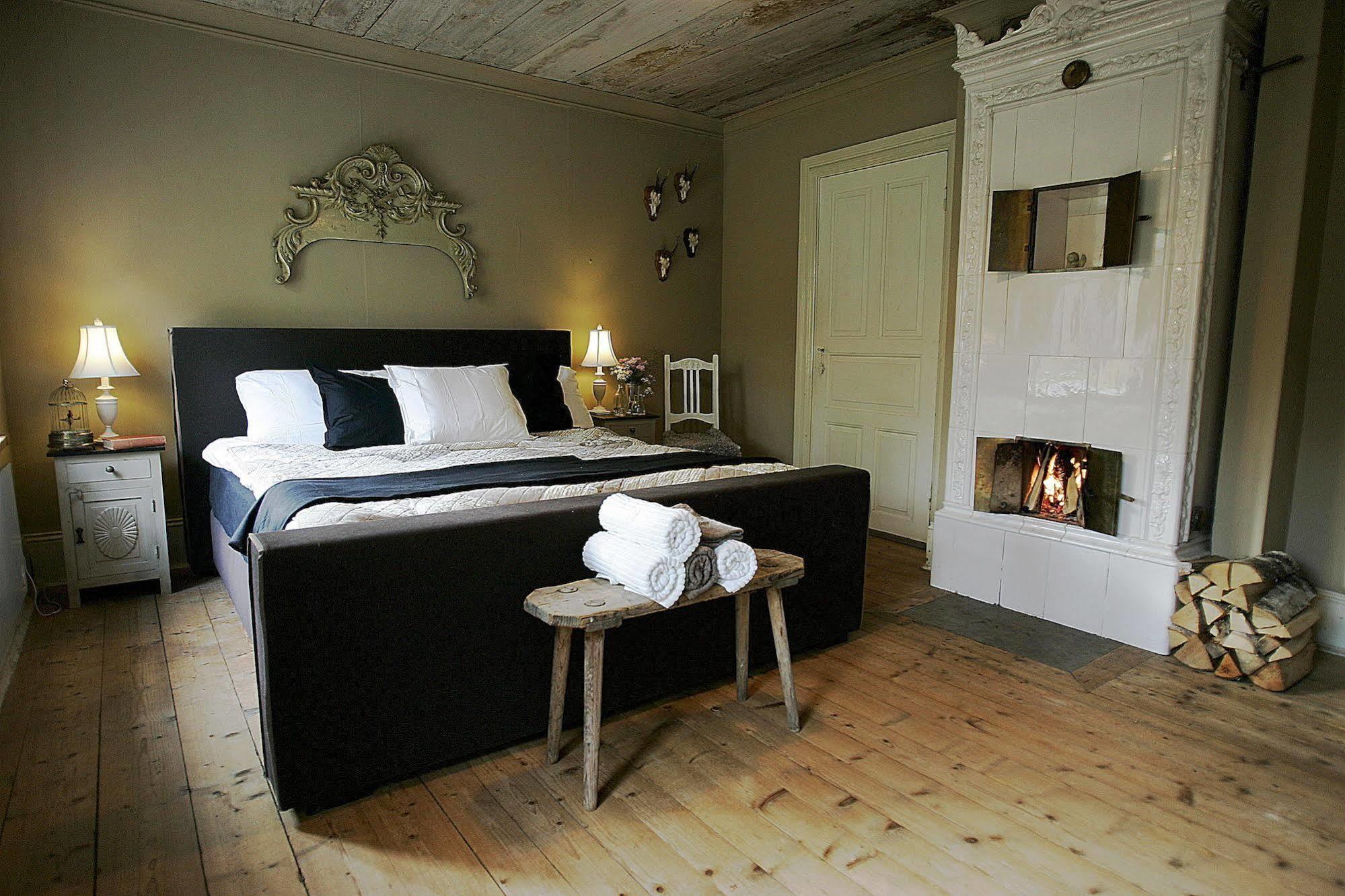 Aeppelgarden Bed & Breakfast Mariestad Exterior foto